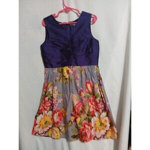 Atun, girls, Beautiful dresses Size 7-8 Purple With Flowers Zipper In Back